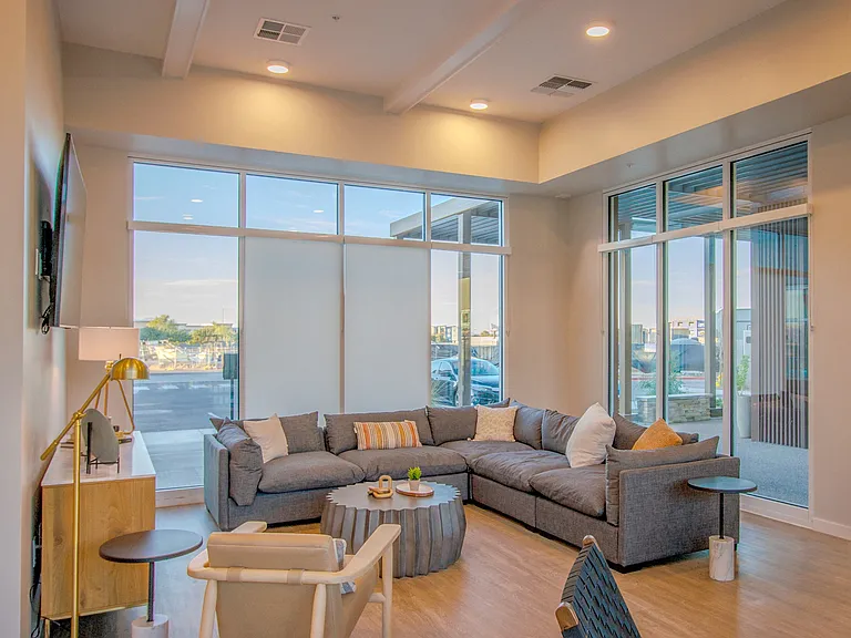Copa Flats — Photo 64