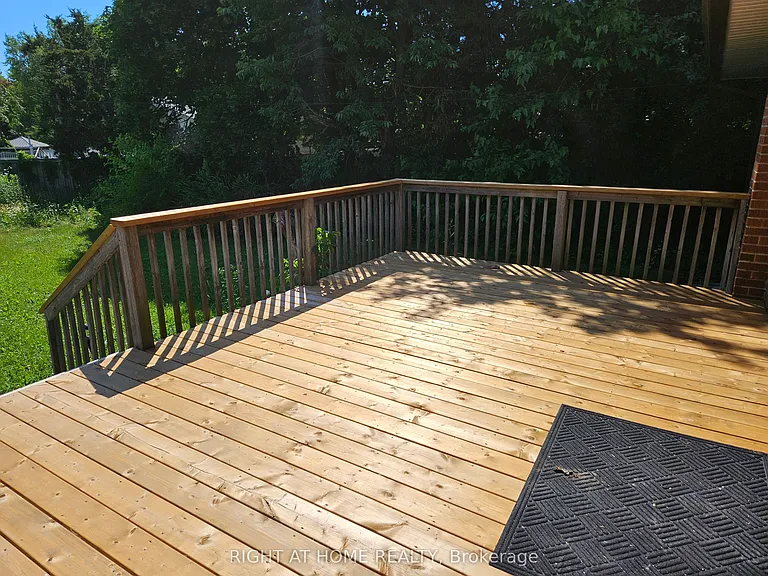 388 Fernleigh Cir S — Photo 19