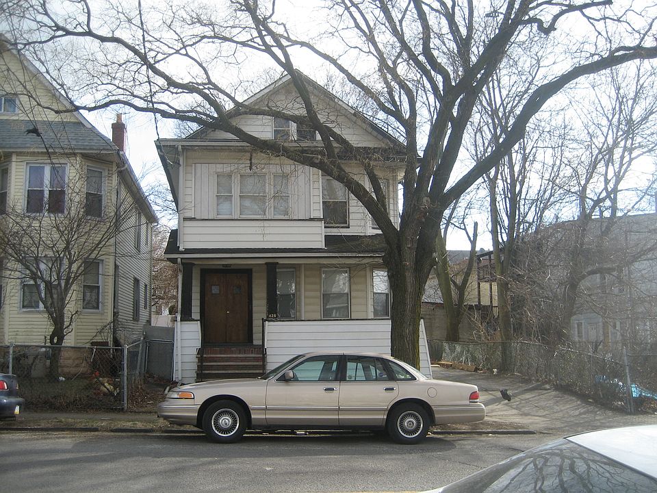 1st image of 426 Cary Ave