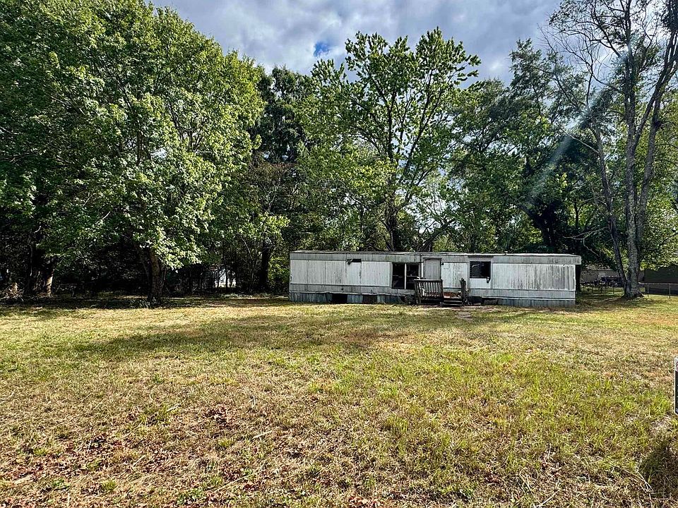 1st image of 270 Ruth Cir
