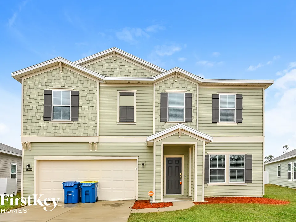11040 Haws Ln