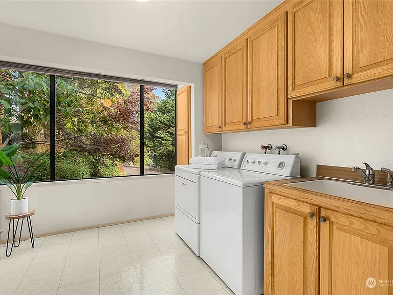 3909 NE 157th Pl — Photo 19