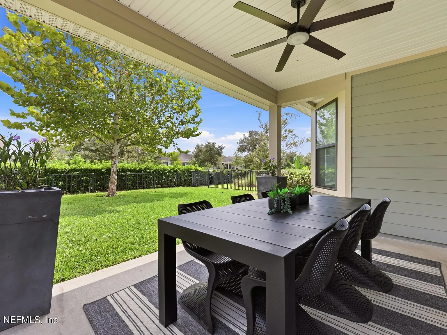 4 bed, 2.5 bath, 2237 sqft, $4,200 — Photo 4