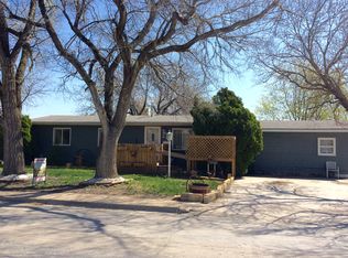 226 8th St, Phillipsburg, KS 67661