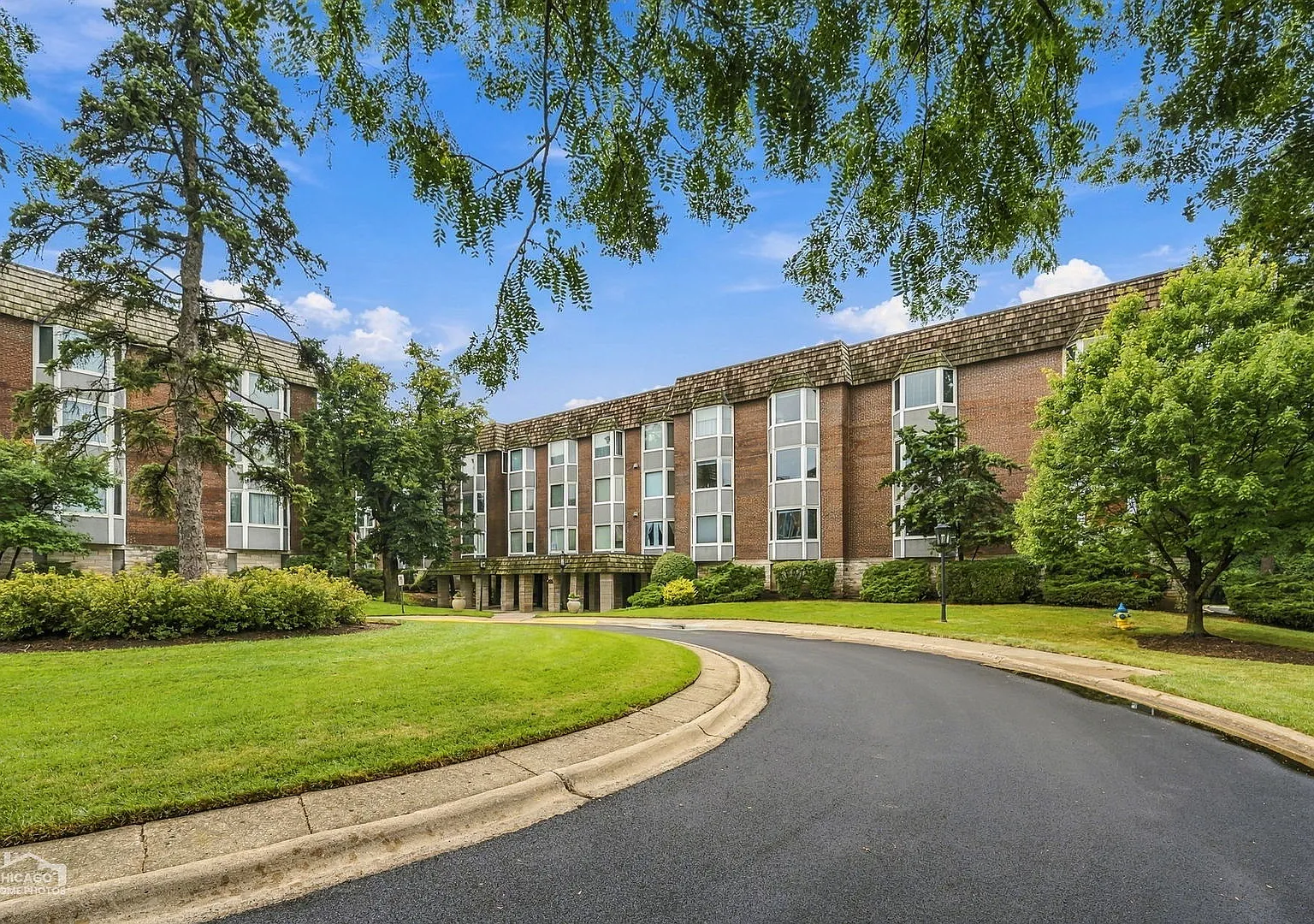2 bed, $2,500 — Photo 3