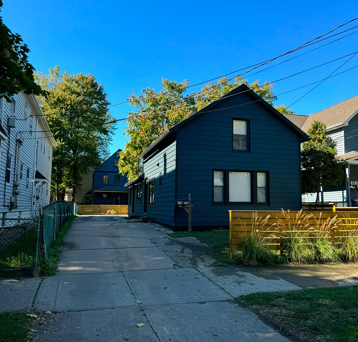 3 bed, 1100 sqft, $3,250 — Photo 1