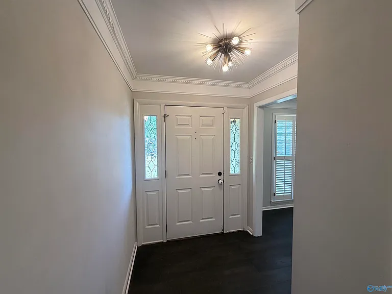 8711 Edgehill Dr SE — Photo 3