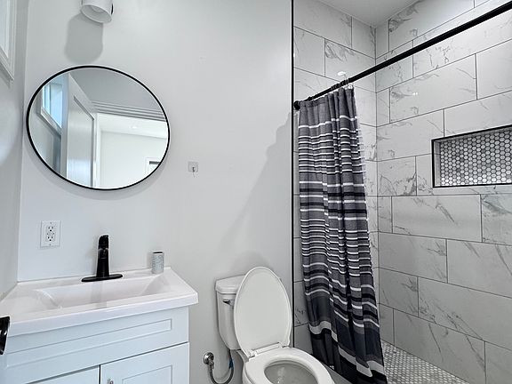 4th image of 13180 Branford St