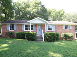 217 Sanders Dr, La Vergne, TN 37086