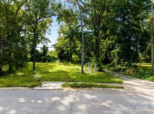 545 Dawn Cir, Charlotte, NC 28213