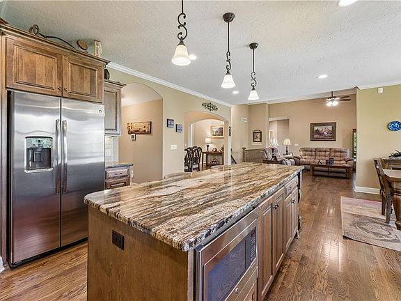 3rd image of 17218 W 197th Pl