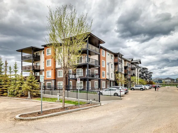 142 Ebbers Blvd NW #311, Edmonton, AB T5Y 3W2