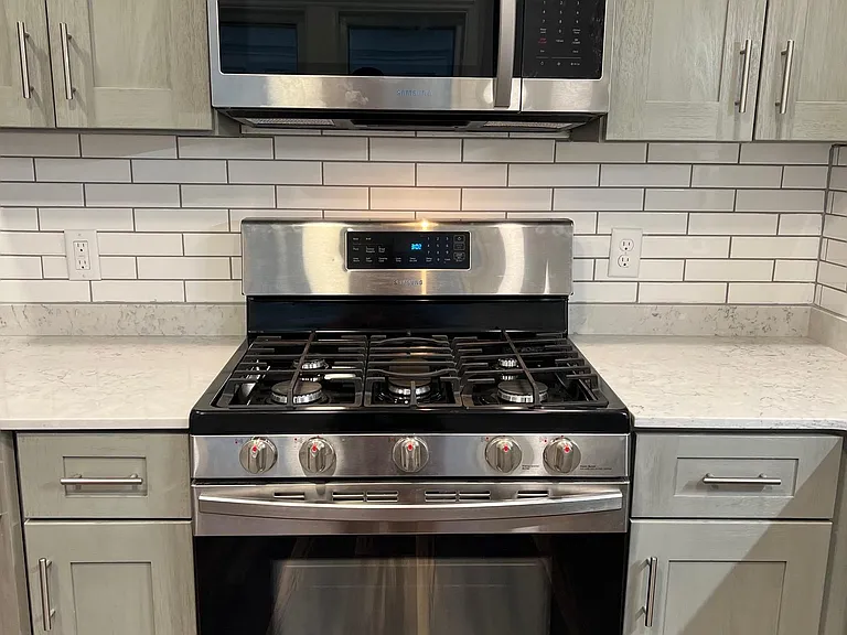 10 Traymore St #UPPER — Photo 11