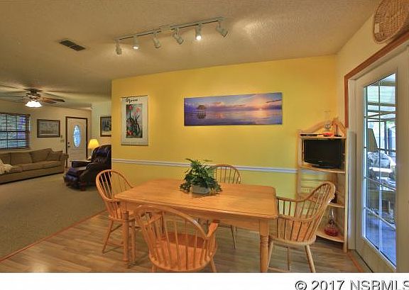 4th image of 1803 Travelers Palm Dr