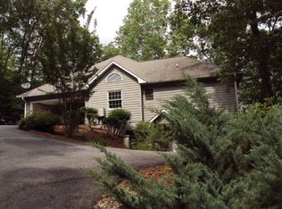 82 Briarcliff Dr, Sylva, NC 28779