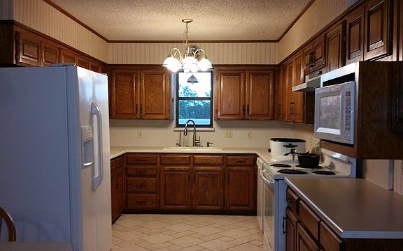 4th image of 5433 Briarwood Cir