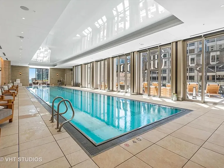 435 N Michigan Ave #401 — Photo 27