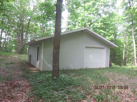 2nd image of 1415 Blue Heron Way