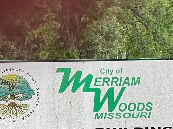 000 Red Oak, Merriam Woods, MO 65740