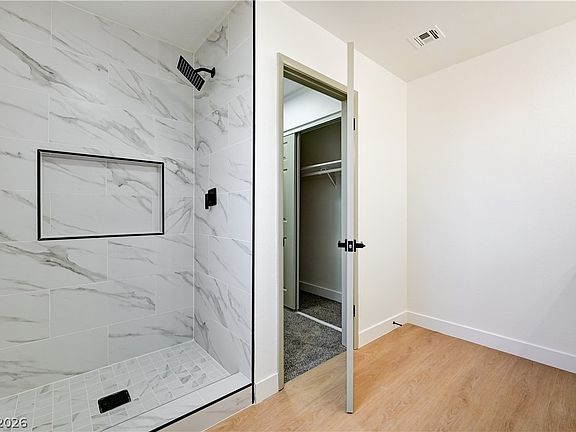 3rd image of 2840 Preciso Ln