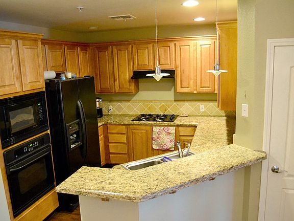 2nd image of 39 E Agate Ave Unit 204