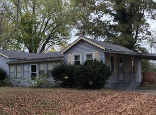 13968 N Parkland Ln, Mount Vernon, IL 62864