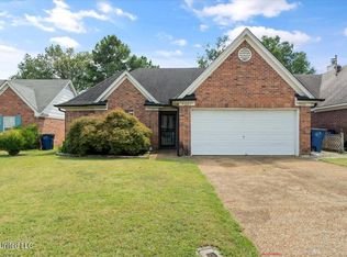 9081 Lakeshore Dr, Olive Branch, MS 38654
