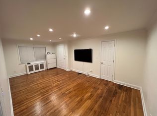 210 Seaton Rd APT 2, Stamford, CT 06902