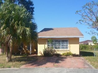 30454 SW 162nd Pl, Homestead, FL 33033