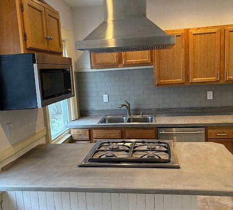 4th image of 117 Gordon Ave #119