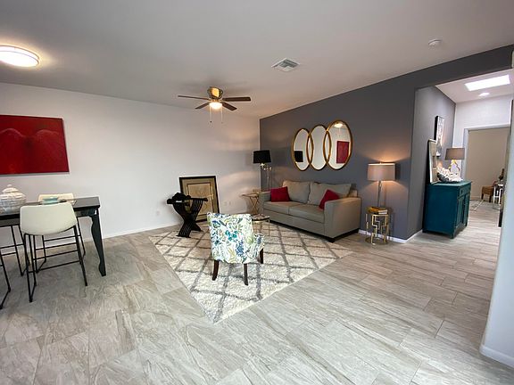 5th image of 267 W Santa Sofia St