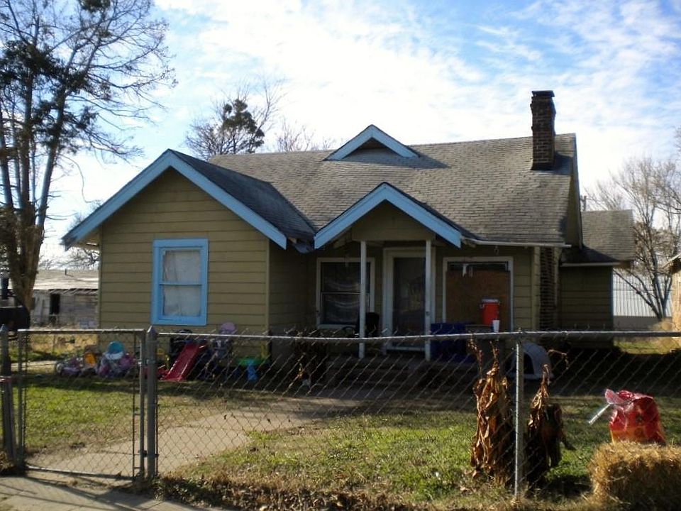 1st image of 109 S Jefferson St