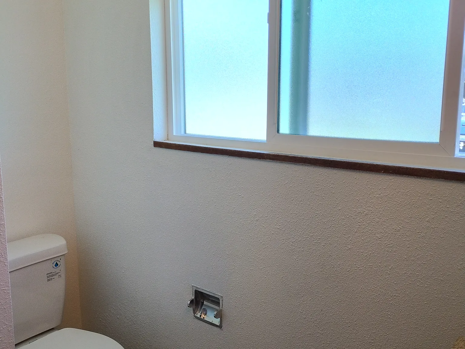 3 bed, 1207 sqft, $2,050 — Photo 4