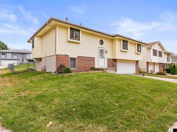6029 N 110th Cir, Omaha, NE 68164