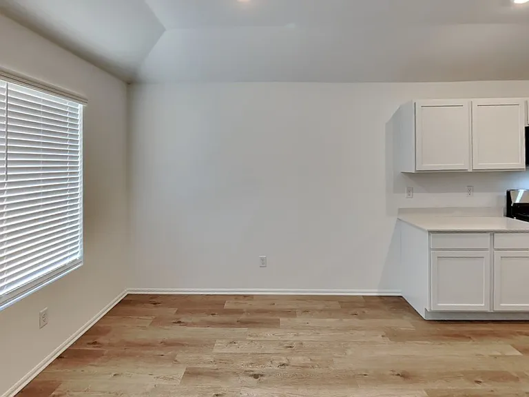 4013 Becky Ln — Photo 8