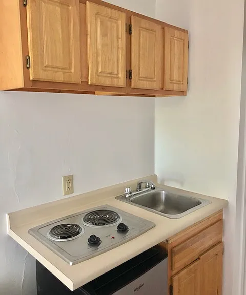 1061 Beacon St #14A — Photo 3
