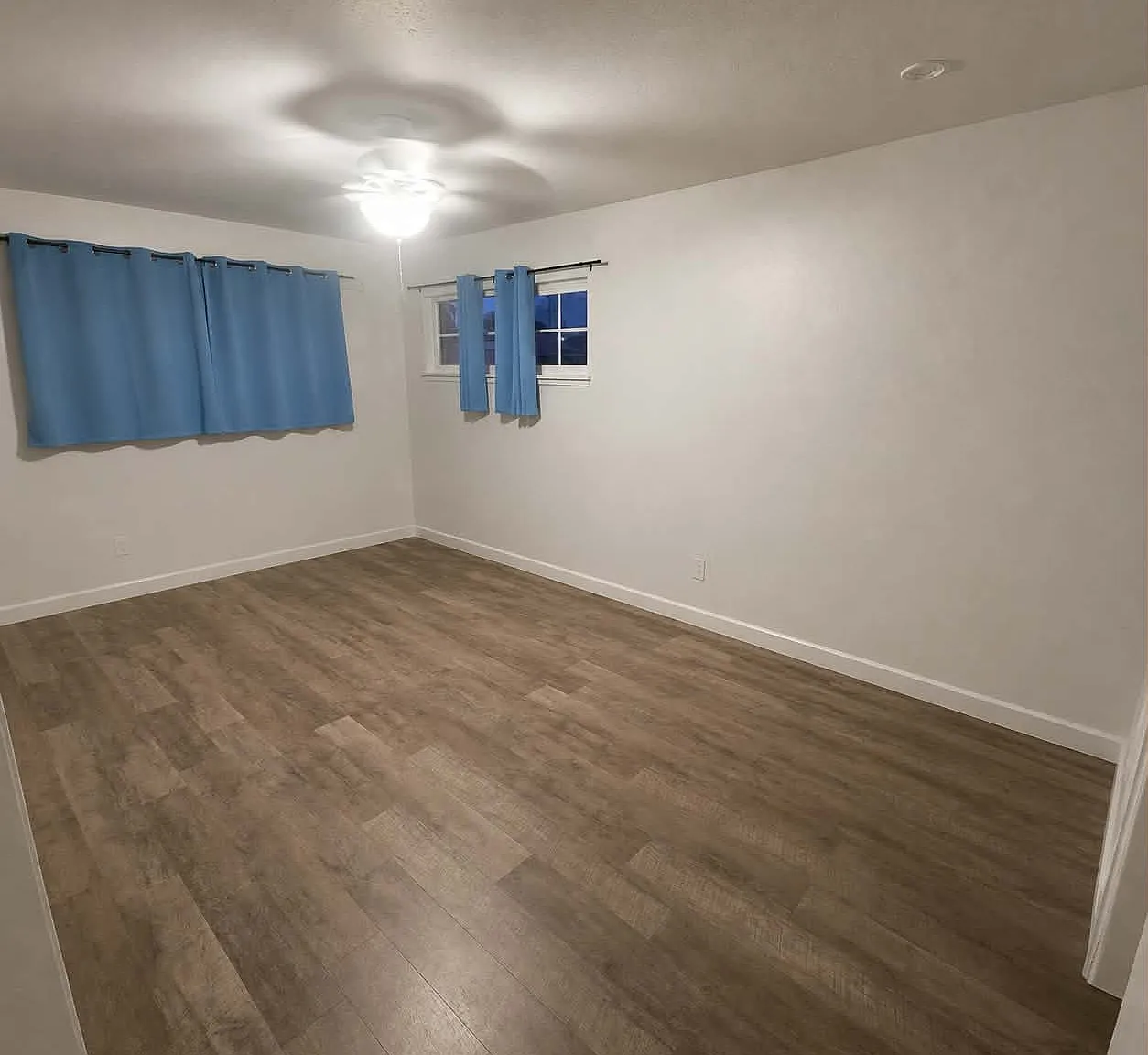 4 bed, 2.5 bath, 2000 sqft, $2,800 — Photo 2