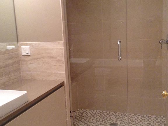 5th image of 931 N Orleans St #2B