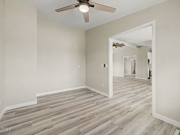 5th image of 645 S CORNWALL Drive