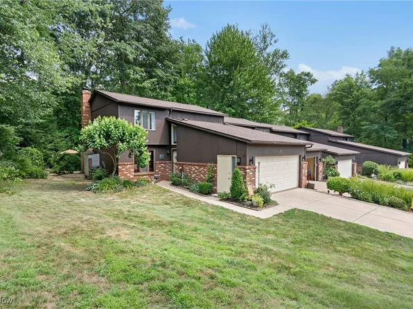 8368 Villa Marina Ct, Mentor, OH 44060