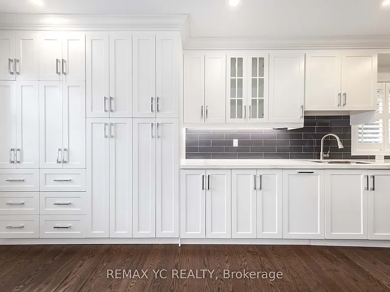 77 Talbot Rd — Photo 11