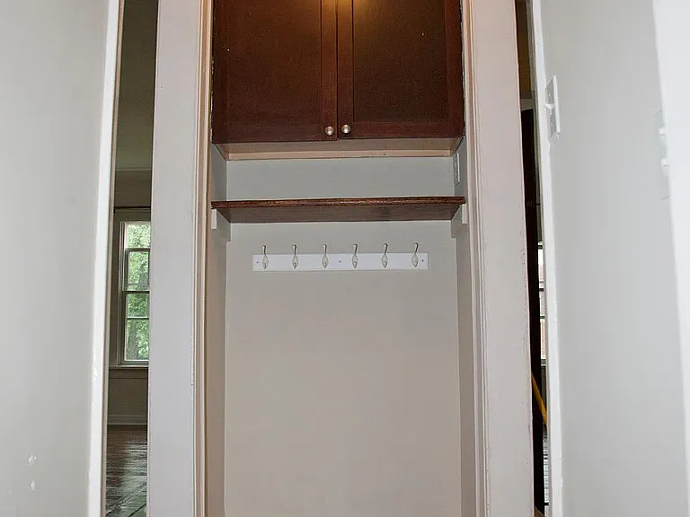 1199 Plainfield Rd — Photo 20