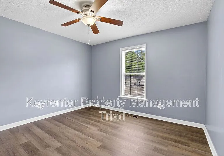 1608 McPherson St — Photo 17