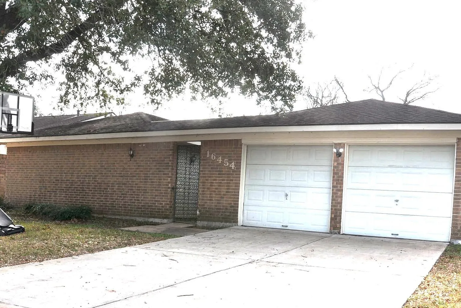 3 bed, 2.0 bath, 1644 sqft, $1,990 — Photo 2