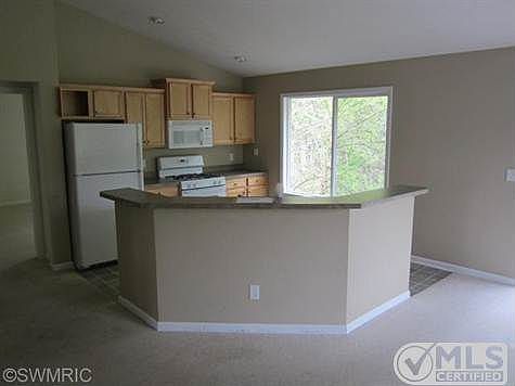 3rd image of 13472 Carpenter Way