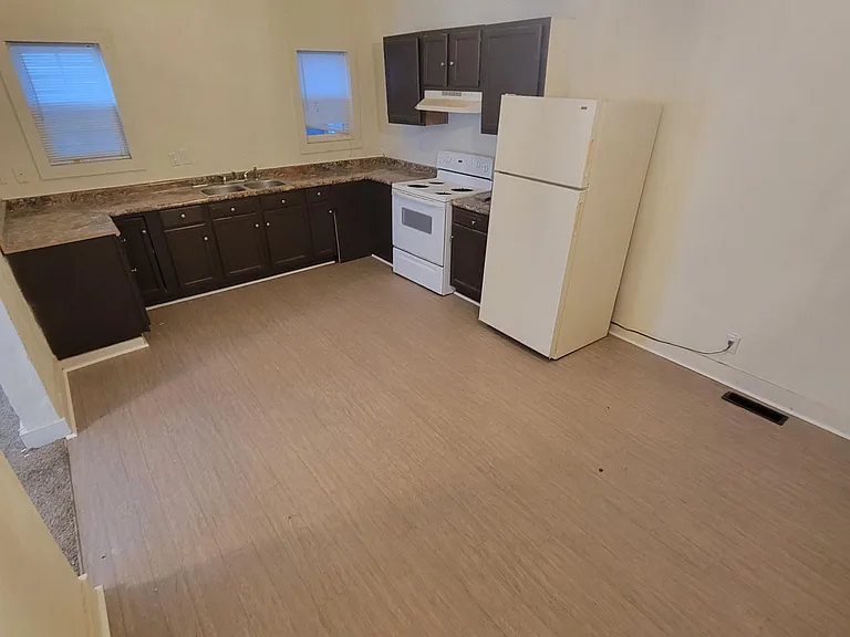 1520 Prentis Ave #3 — Photo 3