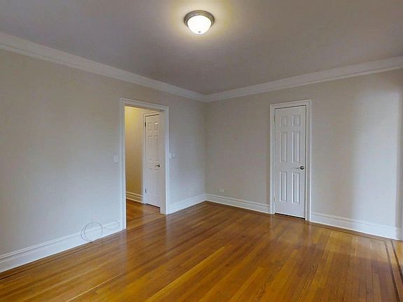 3rd image of 10920 Queens Blvd APT 1A