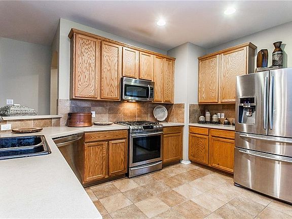 5th image of 11537 Sunny Creek Ln