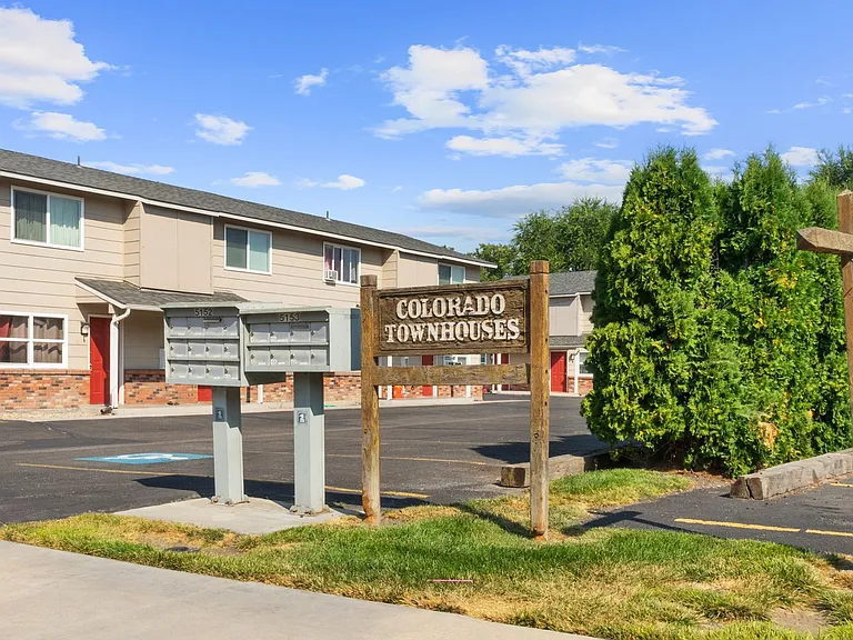 Colorado Townhomes — Photo 31