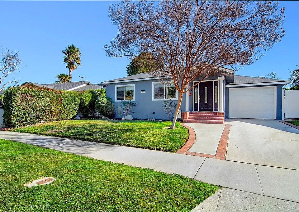 1st image of 5848 Jamieson Ave